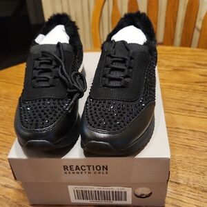 NEW Kenneth Cole Reaction Cari Faux Fur Jewel Jogger Sneakers Size 6.5
